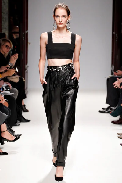 Look 36